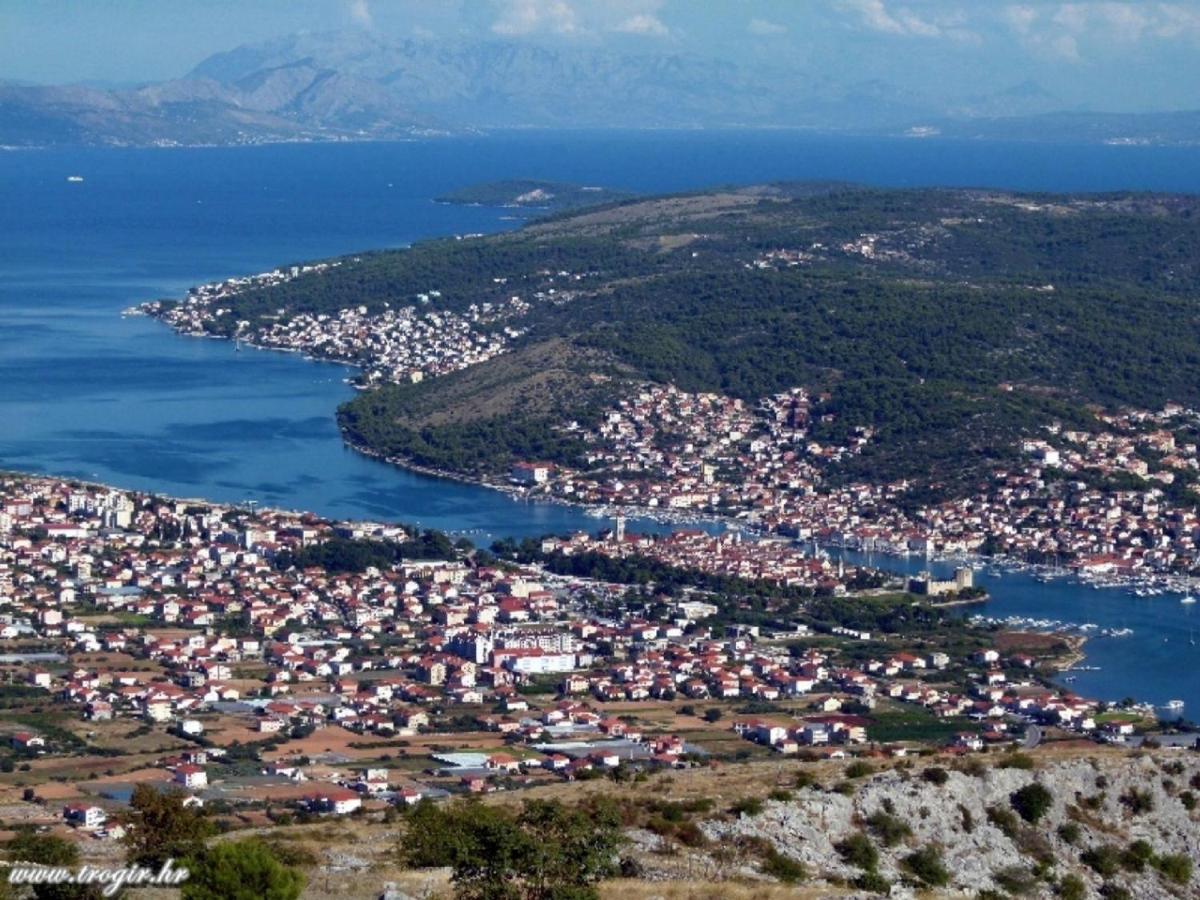 Apartment "Duma" Trogir Eksteriør bilde